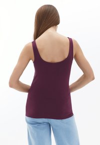 OXXO STRETCH SQUARE NECK SINGLET - Top - grape wine