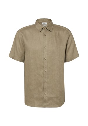 Chemise à manches courtes boutonnée en lin marron clair avec un col classique, présentée sur fond blanc.