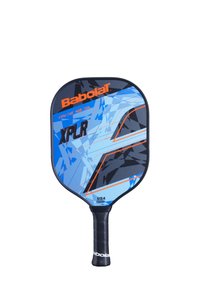 Babolat XPLR paddle med en afrundet blå og sort front med geometriske mønstre, orange accenter og et tekstureret sort greb.