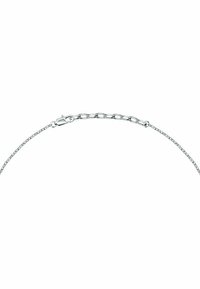 Sølv kædearmbånd med ovale led, præget af en lobster clasp lukning; glat tekstur med poleret finish og minimalistisk design.