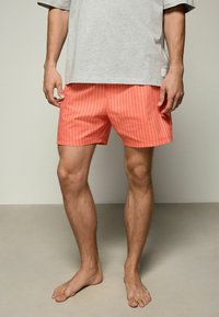 Thumbnail Image 6
