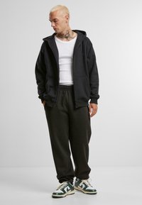 Thumbnail Image 2