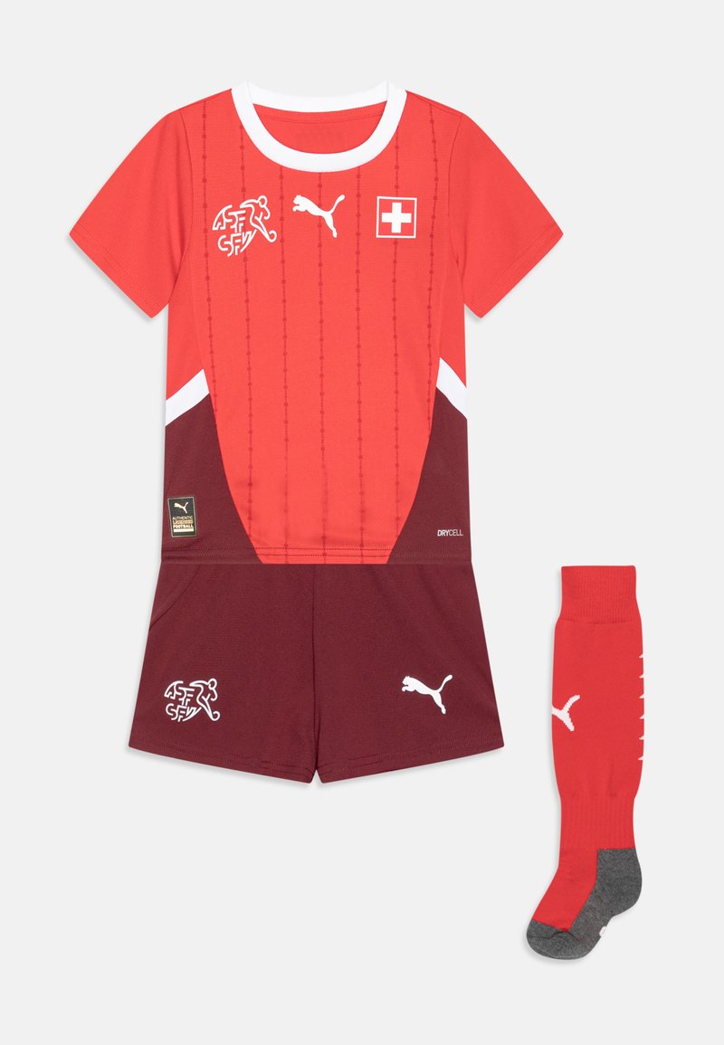 Puma Korte broeken rood Puma Korte broeken rood