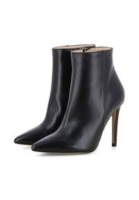 Schwarze Lederstiefeletten mit spitzen Zehen, hohen Stiletto-Absätzen und einem nahtlosen Design. Verfügt über einen seitlichen Reißverschluss für einfaches An- und Ausziehen.