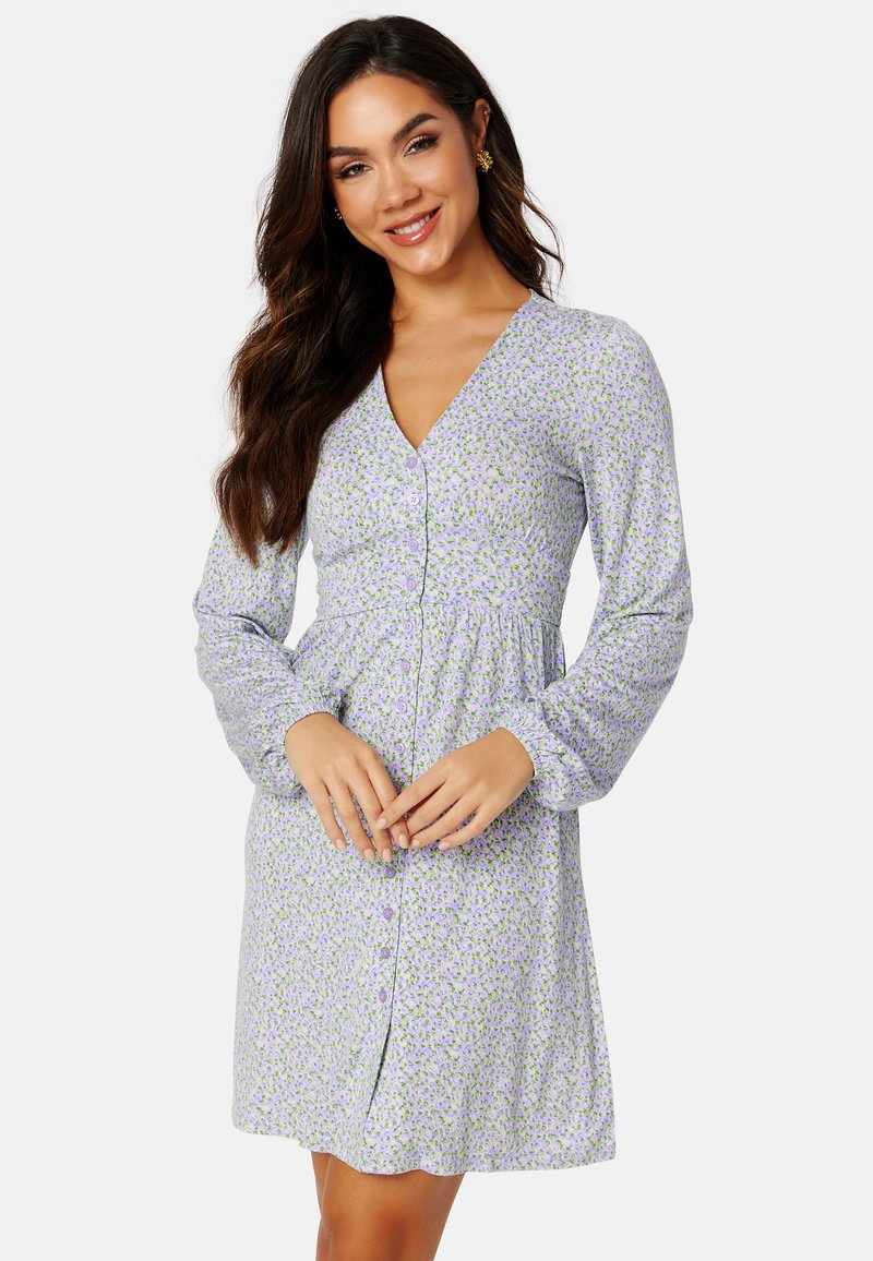 Bubbleroom V-NECK SHORT BUTTON DRESS - Abito a camicia - lilac