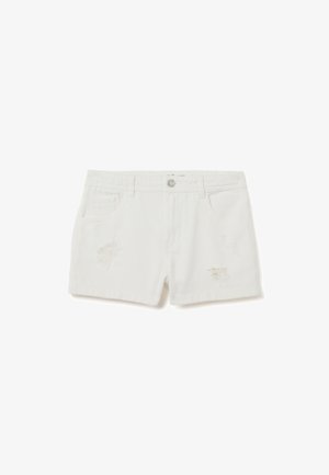 Witte denim shorts met beschadigde accenten, vijf-pocket ontwerp en knoopsluiting. Heeft franje randen en subtiele vervaging.