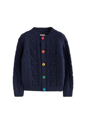 Cárdigan de punto azul marino con patrones texturizados de diamantes y botones coloridos en rojo, naranja, amarillo, verde y azul en la parte delantera.