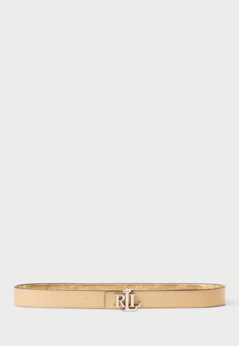 Helle beige Leder Gürtel mit glatter Textur, ausgestattet mit einer rechteckigen goldfarbenen Schnalle, die mit "RL" geprägt ist. Minimalistisches Design, verstellbare Passform.