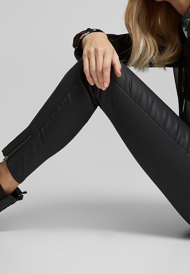 Acquista ESPRIT Pantaloni a gamba larga F su Rinascente