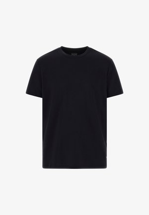 Must have lühikeste varrukatega ümarkaelusega must T-särk, mis on valmistatud siledast kangast. Särgil on detailne õmblus ja väike logo silt helijoonel.