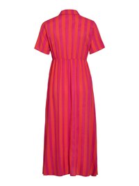 Lühikeste varrukatega, kraega kleit, millel on erksad roosa ja oranži vertikaalsed triibud. Disain ulatub keskmise sääre pikkuseni ja on rõhutatud talje.