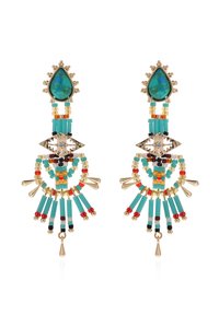 Boucles d'oreilles pendantes en turquoise et en perles multicolores avec des accents dorés, mettant en avant une forme en goutte d'eau et des motifs géométriques complexes.