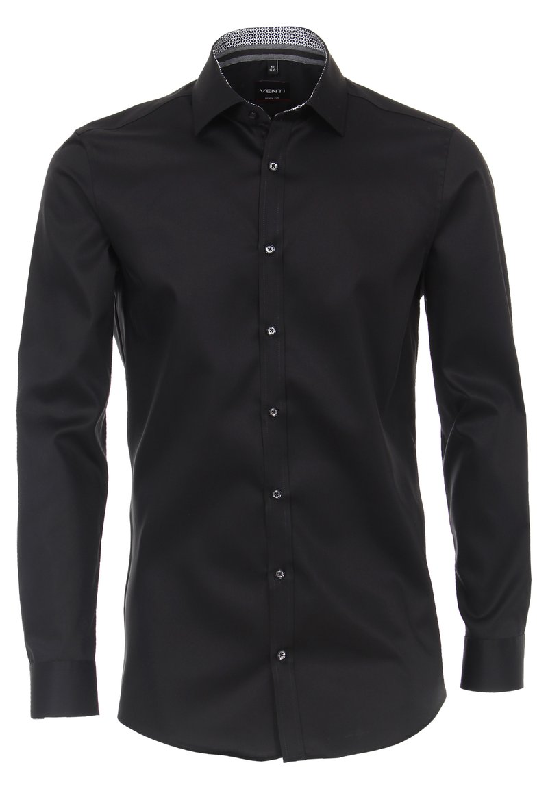 Zwarte langslavige shirt met een soepele textuur, knoopsluiting aan de voorkant, contrasterende patroon kraag en standaard manchetten.