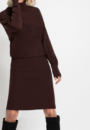Robe pull - dark brown