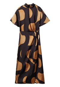 Robe noire avec de grands motifs abstraits beiges, manches courtes, col montant et une ceinture à la taille pour un ajustement réglable.