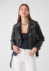 Stradivarius - BIKER - Veste en similicuir - black Image miniature 1