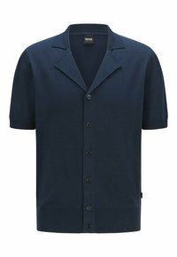 Modrý svetřík s krátkými rukávy z měkké pletené látky, s předními knoflíky, klasickým límečkem, žebrovaným lemem a hladkou texturou.