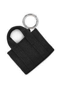 Melnā atslēgu piekariņu soma, izgatavota no teksturēta auduma, ar diviem siksnām un sudraba metāla gredzenu piestiprināšanai. Kompakta taisnstūra forma.
