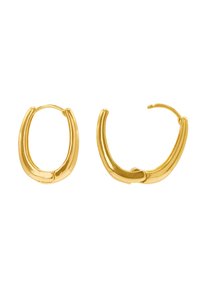Pendientes de aro de oro con una superficie lisa y pulida, que presentan un diseño curvado único y un cierre para un ajuste seguro.