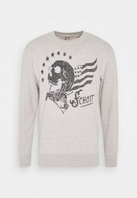 Felpa grigia chiara con grafica nera di un teschio che tiene una chiave inglese, circondato da stelle e strisce, e la parola "Schott" sul davanti.