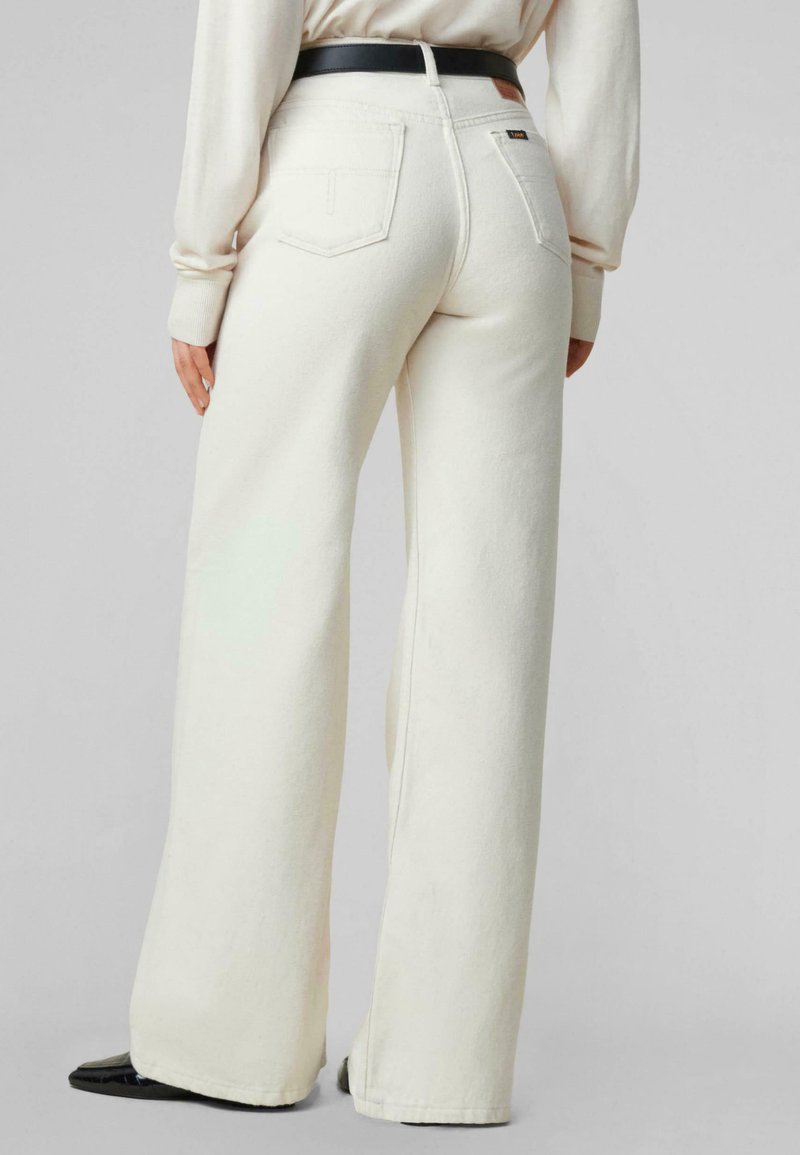LOIS Jeans LINDSAY - Relaxed fit jeans - ecru/wit - Zalando.nl