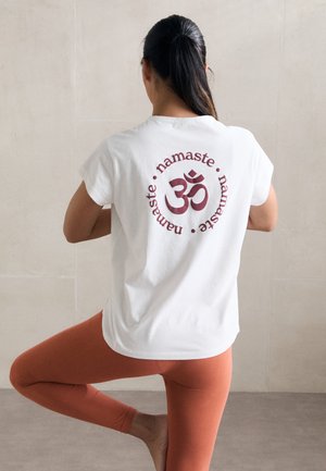 NAMASTE - T-shirt print - white rubis