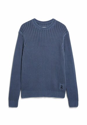 Blauer gerippter Strickpullover mit langen Ärmeln und rundem Ausschnitt. Verfügt über einen kleinen Logo-Patch an der unteren Seite. Strukturierter Stoff.