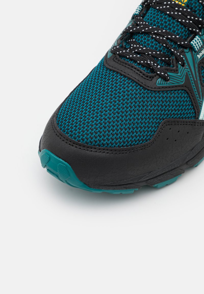 asics gel adventure 8