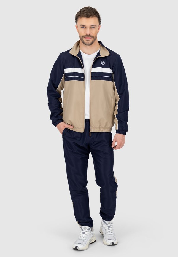 ZELMA - Trainingsanzug