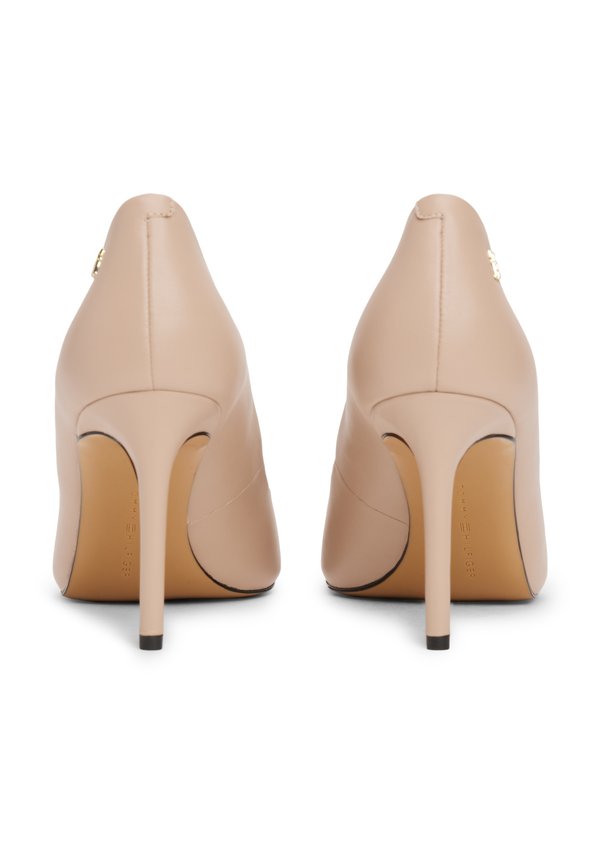 ESSENTIAL POINTED - Classic heels - claystone2
