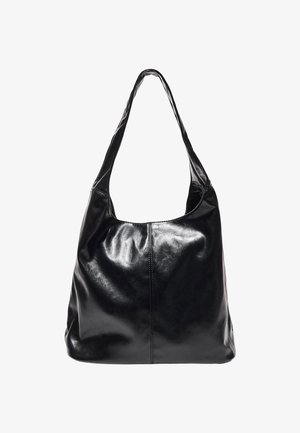 Borsa a spalla in pelle nera con una finitura liscia e lucida. Presenta un'apertura ampia e due manici lunghi e arrotondati. Dettagli di cucitura visibili.