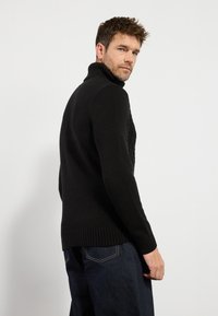 Pier One Maglione - black