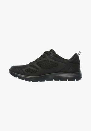 Scarpe sportive nere in materiali mesh e sintetici, con design allacciato, superficie testurizzata, colletto imbottito e suola in gomma.