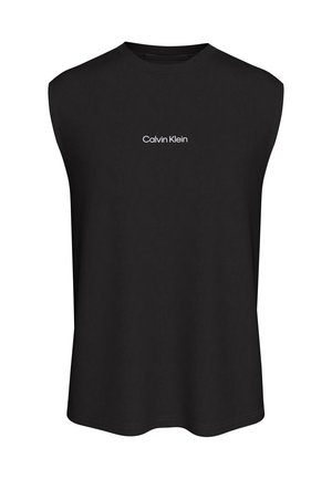 Črna majica brez rokavov z napisom "Calvin Klein" na sredini prsnega koša v belih črkah, z okroglim izrezom.