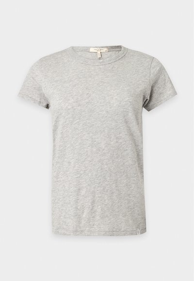 T-shirt gris clair à manches courtes et col rond avec un motif chiné subtil affiché sur un fond uni.