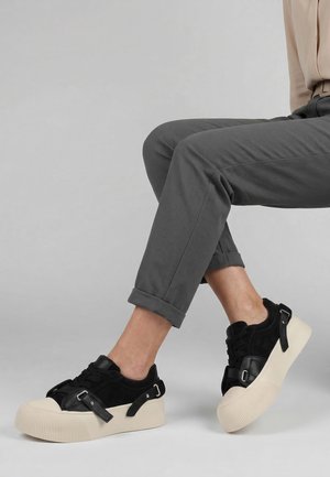 VENEZIA TRAINERS - Sneaker low - black