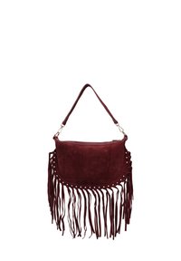 Borsa in suede color bordeaux con una forma curvata, dettagli frangiati lungo la parte inferiore e una sola tracolla. Presenta ritagli decorativi.