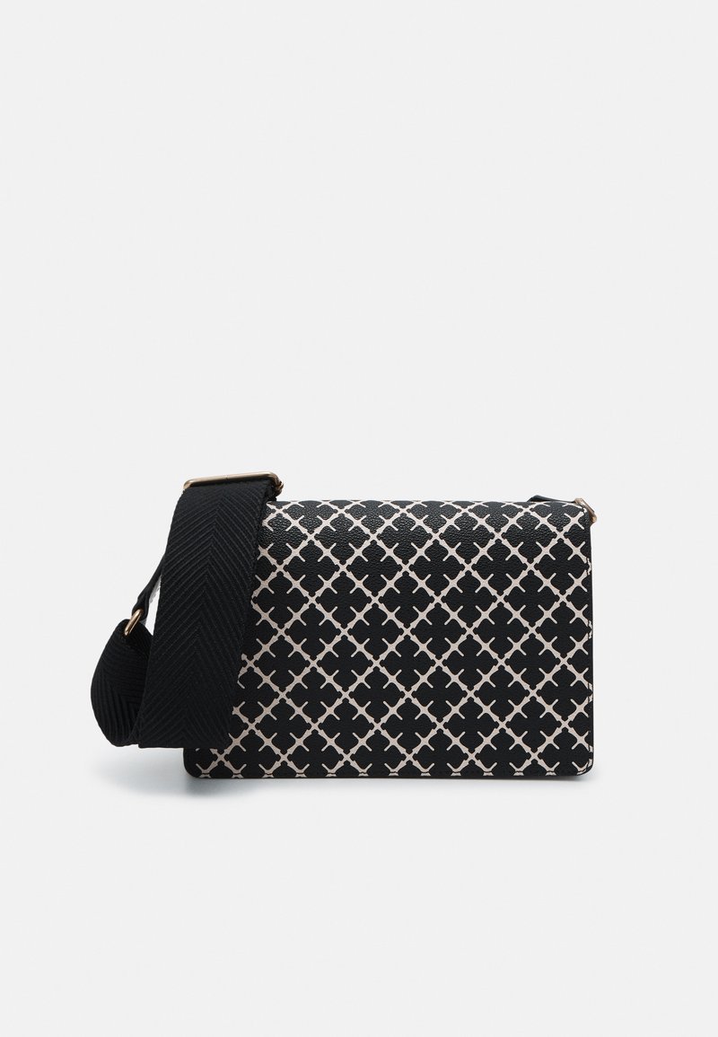 By Malene Birger LOENNA Across body bag svart/black Zalando.ie