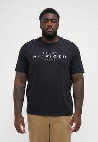 Tommy Hilfiger - BIG TEE - Print T-shirt - black Thumbnail Image 1