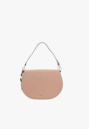 Borsa a mano in pelle beige con una texture liscia, forma a mezzaluna, tracolla regolabile e dettaglio logo argento nella parte inferiore.