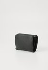 LOGOTAPE TRIFOLD - Punge - black