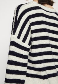 mbyM Maglione - white