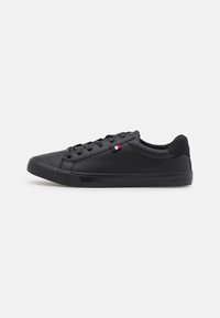 Pier One - UNISEX - Trainers - black Thumbnail Image 1