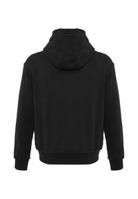 Schwarzer Kapuzenpullover mit geripptem Saum und Bündchen, aus strukturiertem Stoff, der ein schlichtes Design ohne sichtbare Logos oder Muster zeigt.