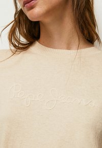 Pepe Jeans Stickad tröja - beige