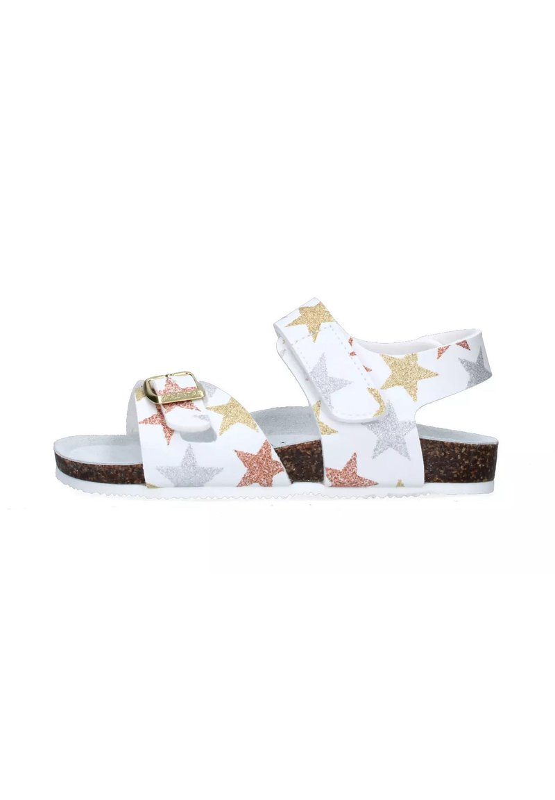 Sandali bianchi con cinturini regolabili, decorati con un motivo di stelle glitterate in oro, argento e rame nella parte superiore e una suola in sughero marrone.