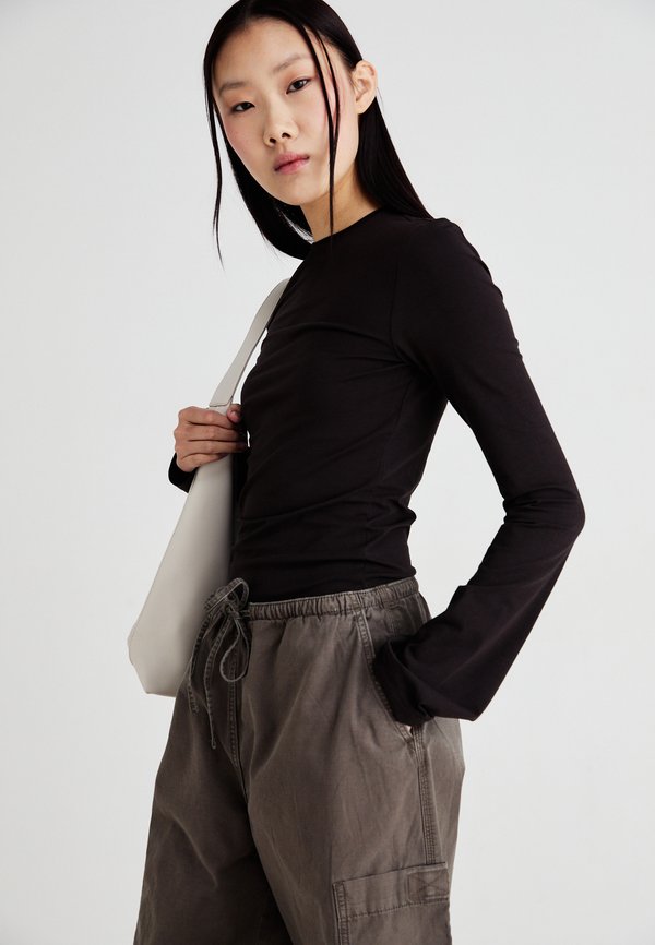 VIOLET - Long sleeved top4