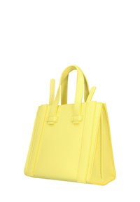 Borsa a mano in pelle gialla con doppi manici, forma strutturata, superficie testurizzata e design minimalista. Nessun hardware esterno visibile.