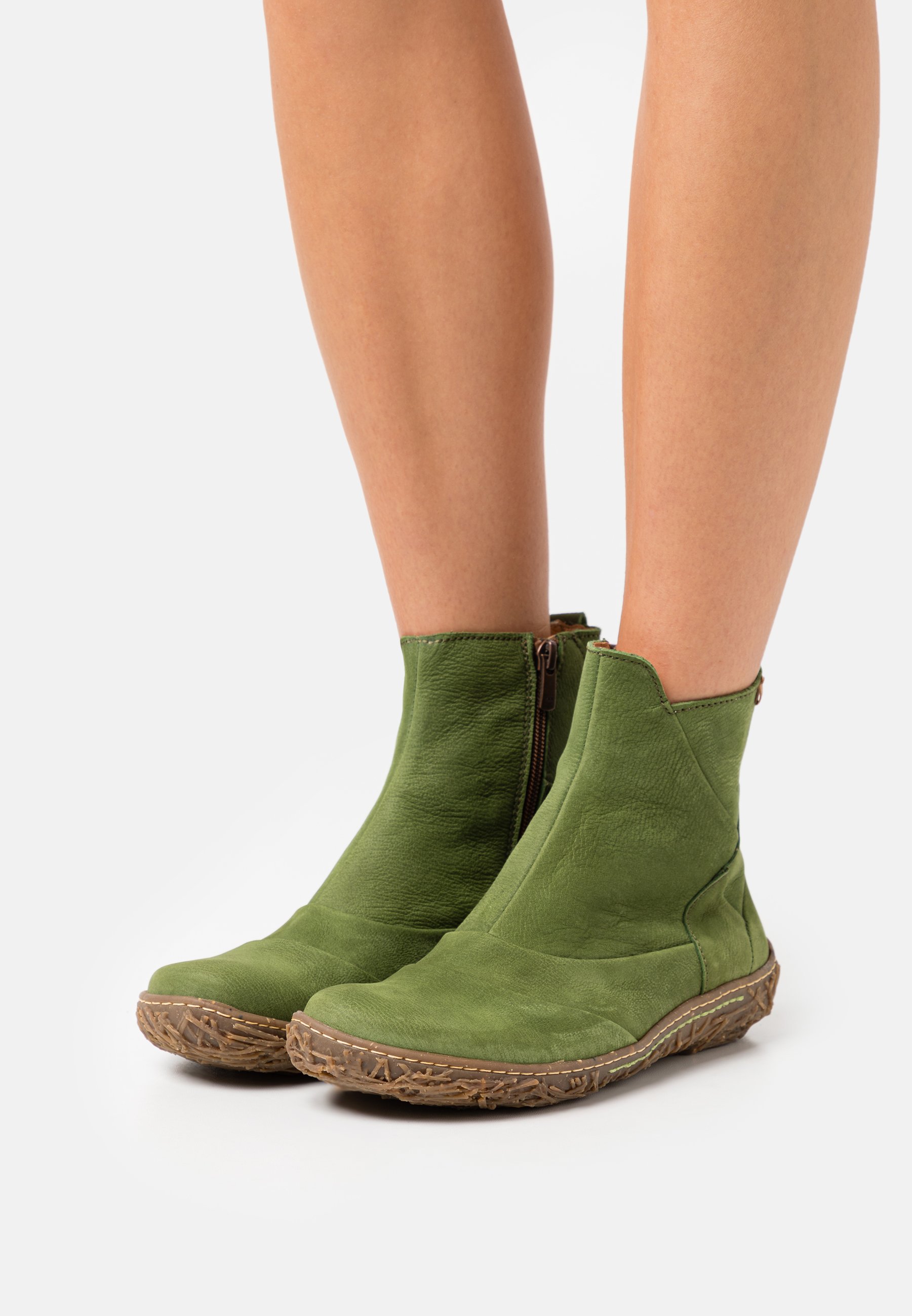 El Naturalista YGGDRASIL Black - Free delivery | Spartoo NET ! - Shoes Mid  boots Women USD/$144.80