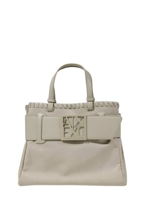 Borsa beige realizzata in materiale liscio, con una parte superiore intrecciata, una tracolla larga con logo impresso e una silhouette strutturata.